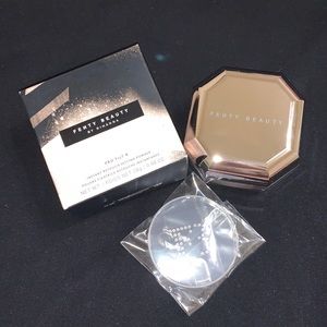 Fenty Beauty PRO FILT'R INSTANT RETOUCH SETTING POWDER